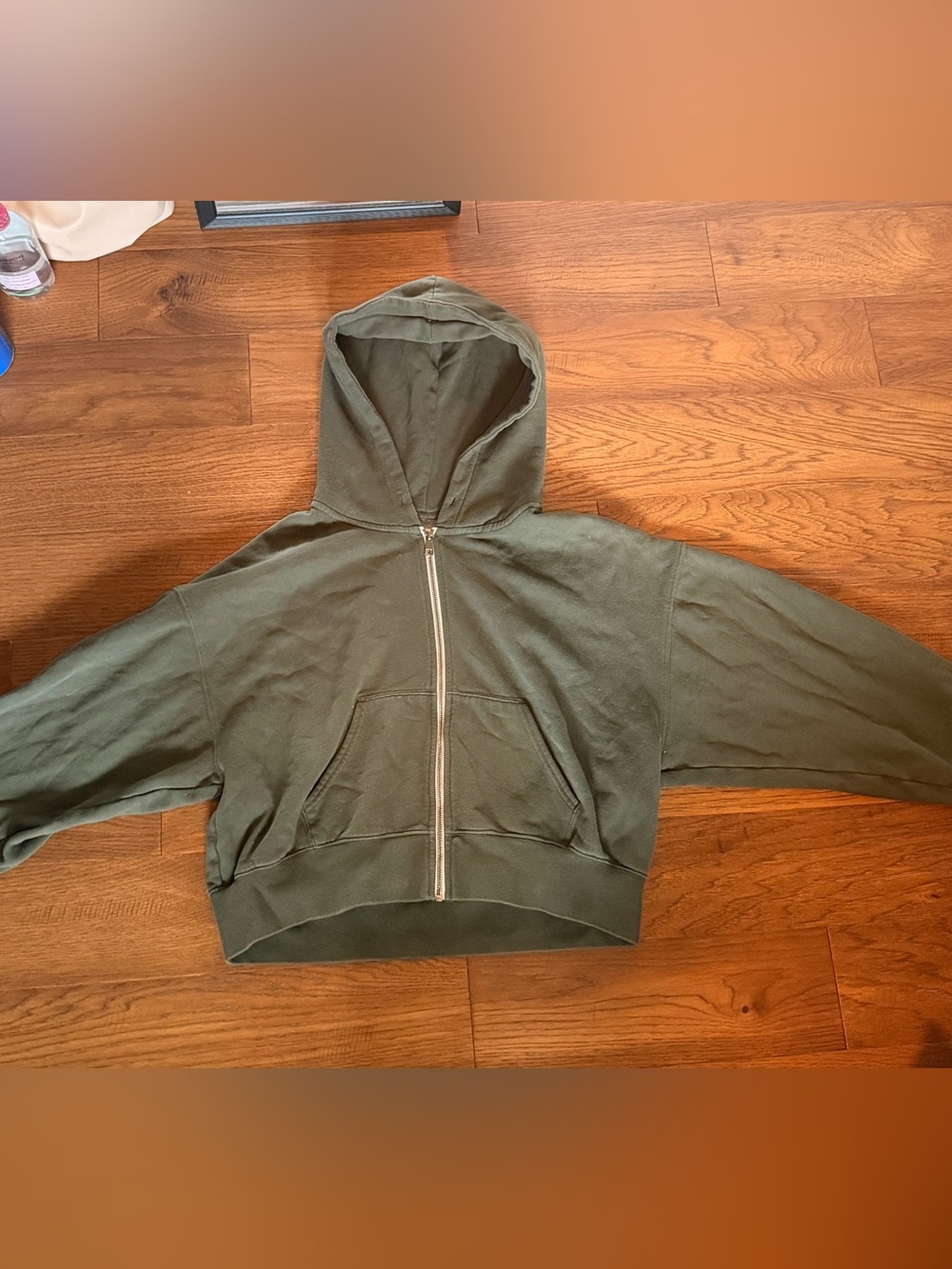 American Eagle Outfitters Olive Green Semi-Cropped Hoodie